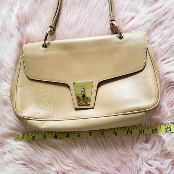 Gucci Tan Leather Shoulder Handbag - Picture 15 of 16